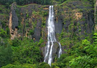 Bambarakanda-Falls